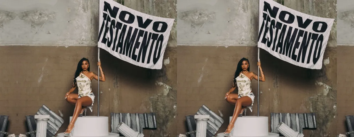 AJULLIACOSTA NO CIRCO VOADOR